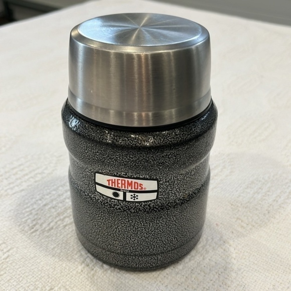 Thermos Brand thermo container with twist‎ top used